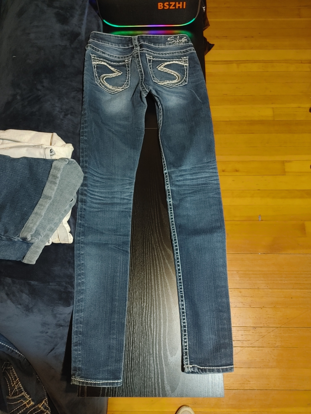 Silver Jeans Women's Skinny Jeans in Dark Blue Wash